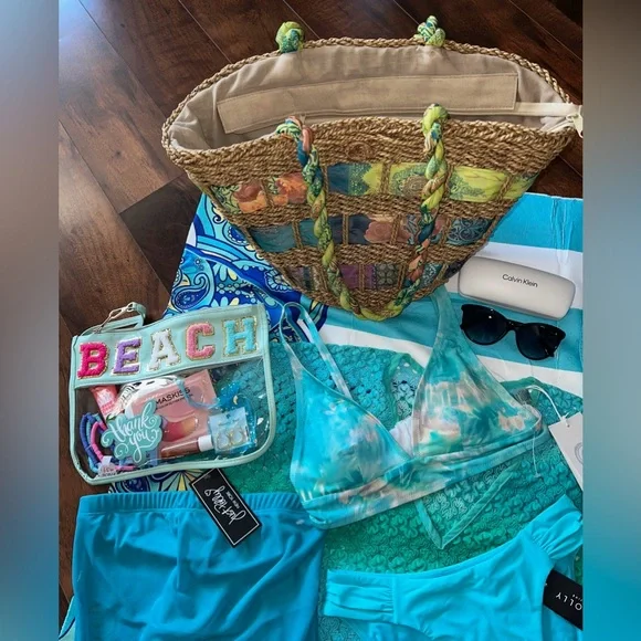 NWT Teal Beachwear Bundle Set with Accessories - Picture 2 of 16